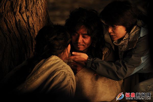《云之锦》曝“受虐”特辑 再现“拍摄之苦”(图)