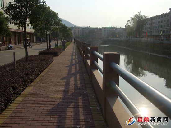 小城镇2.jpg
