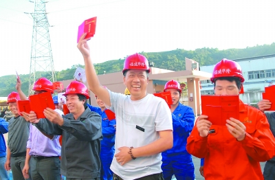 书写共同富裕的豪迈篇章