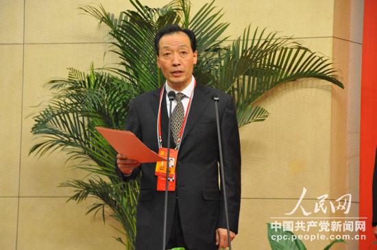 新闻中心主任翟惠生：2732名中外记者报名采访十八大 创历史之最