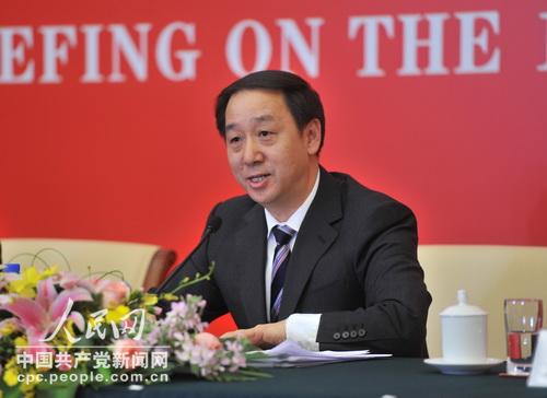 中央纪委秘书长：重视新媒体、网络对权力运行的监督