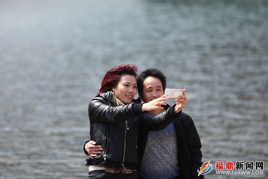 抵达太空，别忘了自拍留念哦.JPG