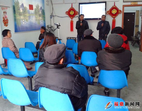 贯岭山歌队在镇综合文化站唱山歌.jpg