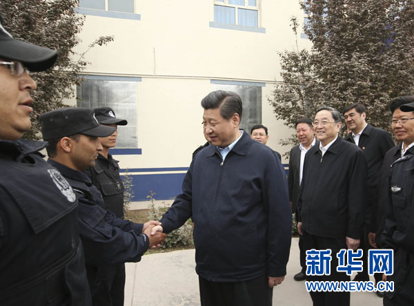 习近平新疆考察纪实:民族团结是发展进步的基石