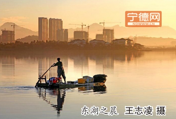 东湖之晨.jpg