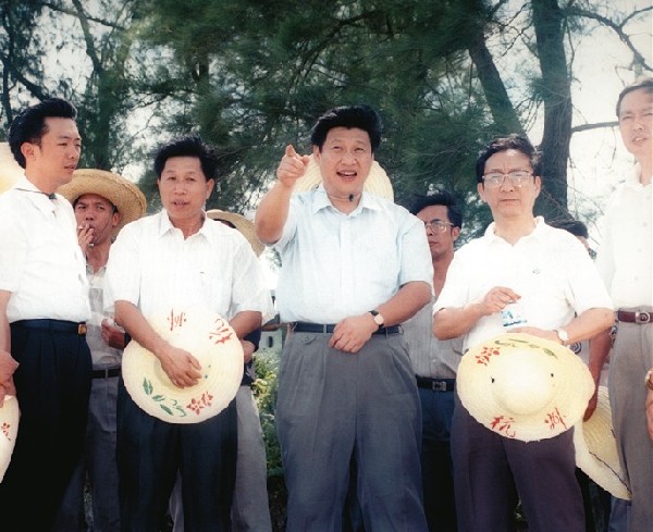 滴水穿石，功成不必在我——习近平总书记在福建的探索与实践·发展篇