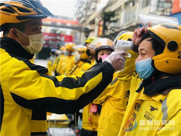 重防护、无接触，福鼎的外卖员这样战“疫”