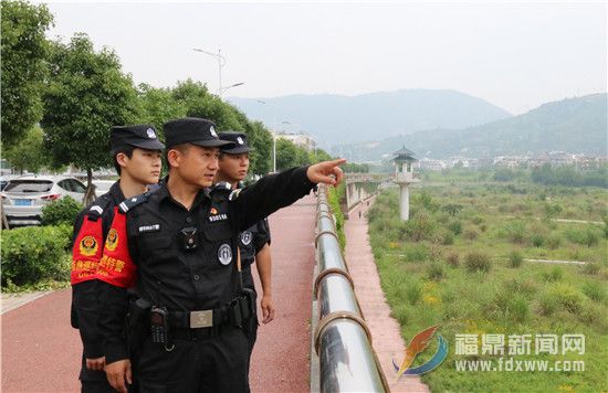 福鼎“暖心”民警“走红”网络 流动警力筑起群众“平安墙”