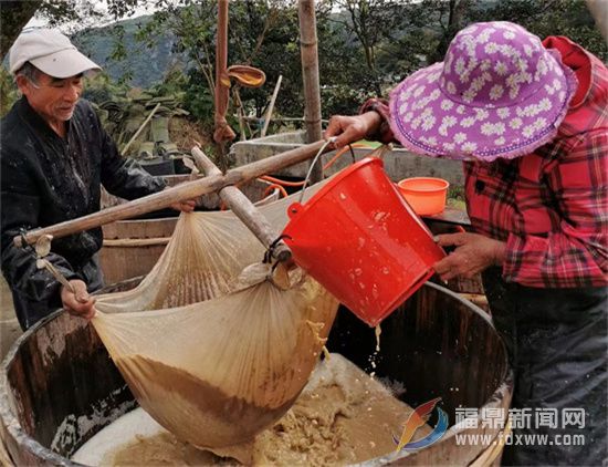 坚持手工制作 管阳番薯粉供不应求