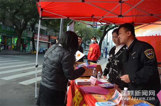 我市开展“根治欠薪法治宣传暨集中接访日”活动