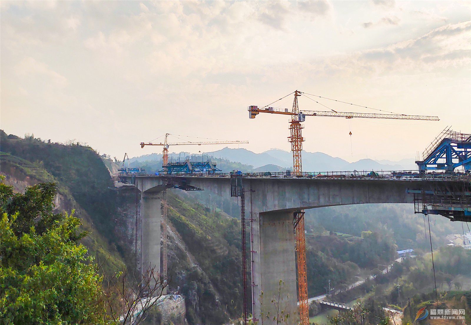 纵二线（G104）福鼎市水北村至下厝基段项目控制性工程三门里大桥建设正酣