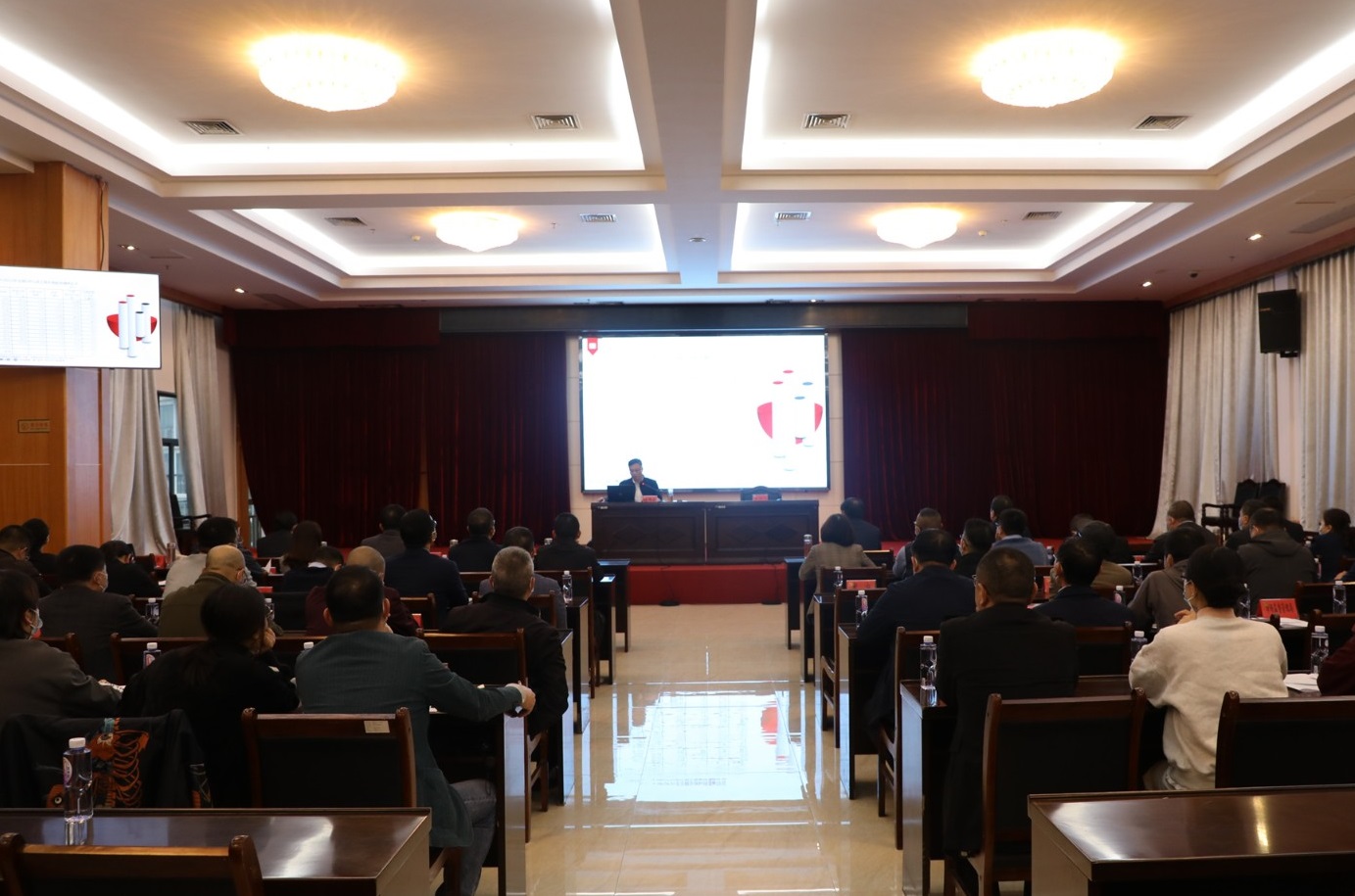 严格依法统计 提升服务质效 ——市委理论学习中心组（扩大）学习会召开