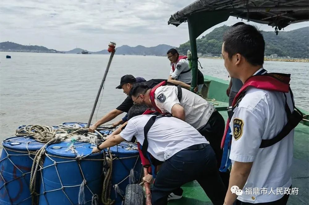 多部门联合为沙埕港“清障”