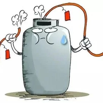 福鼎一送气工将燃气瓶存放自家门口，结果……