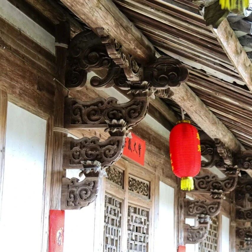 榫卯之间，这座古宅锁住两百余年春秋