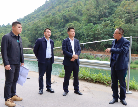 林青开展“四下基层”调研活动