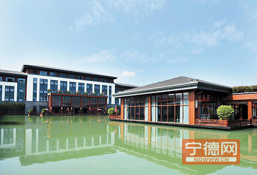 青拓集团办公区一角