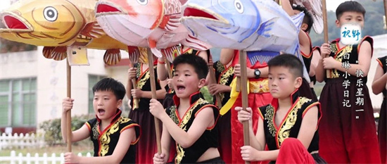 【视野】多彩活动 “百灵”飞翔