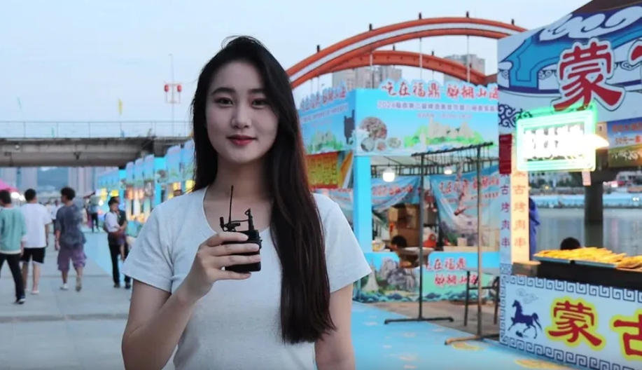 “指”上非遗 “掌”中乾坤，一人之身，成就独特的表演。