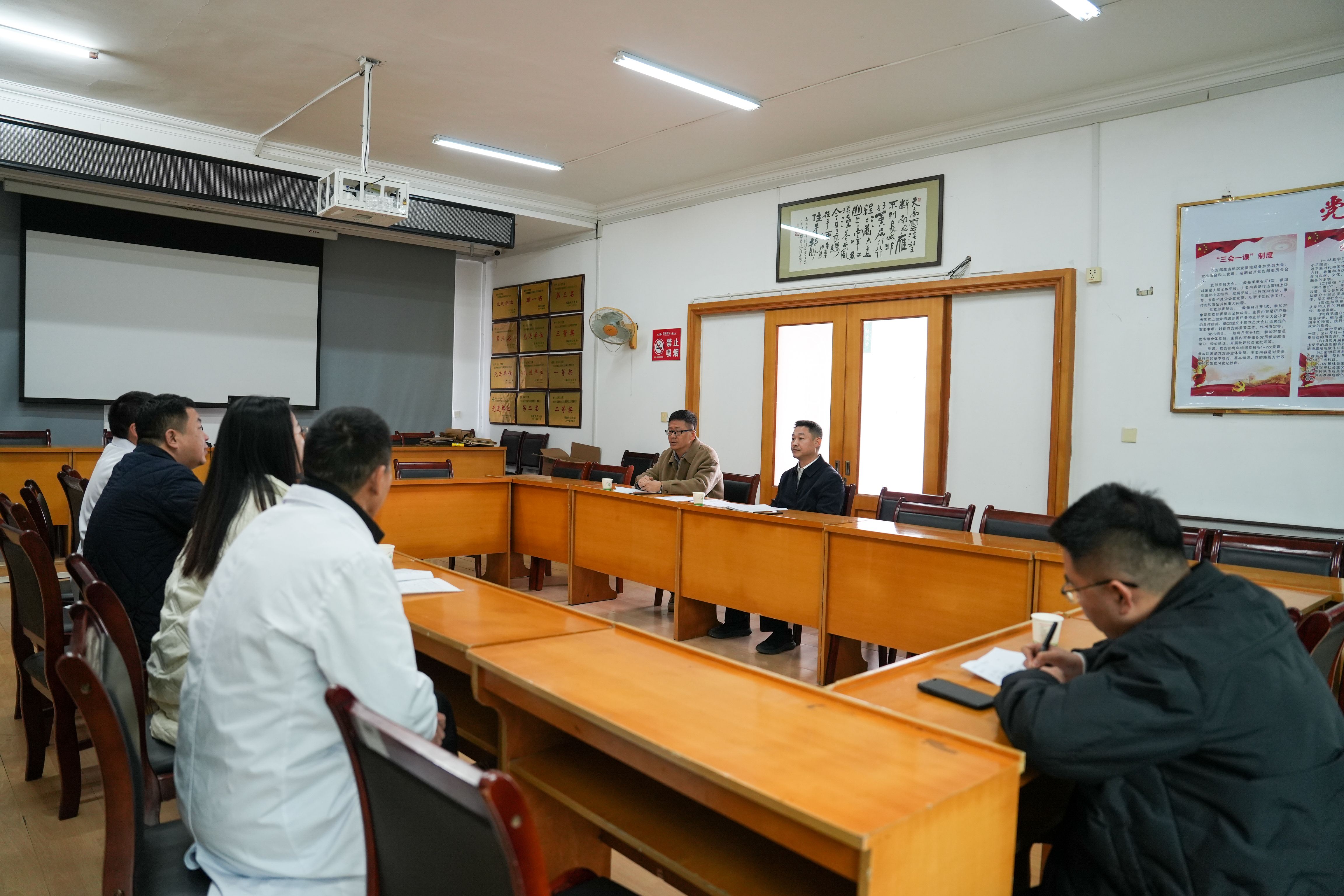 叶浩文开展“四下基层”调研